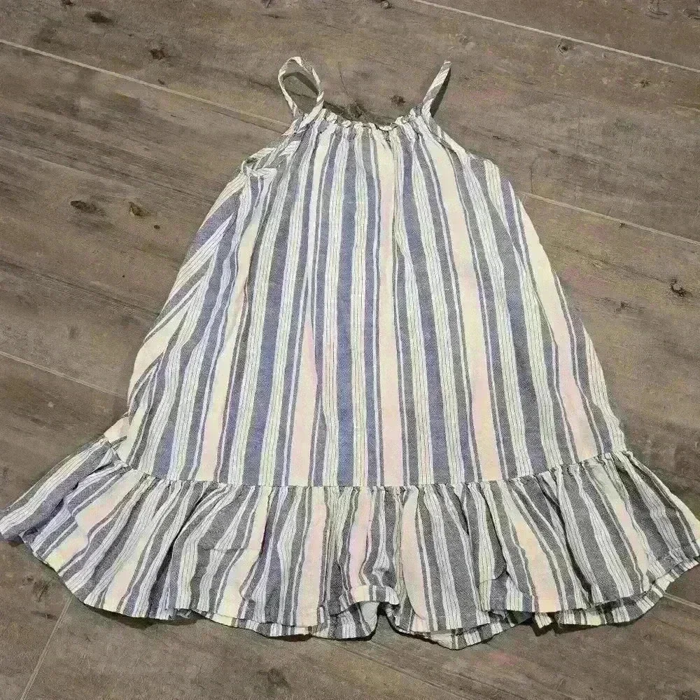 Old Navy Stripped Dress With Button Detailing
